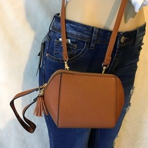 ✨Bundle✨🆕2 in 1 Crossbody & Wrist Bag‼️LAST ONE‼️